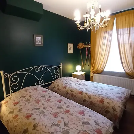 Au De 3*